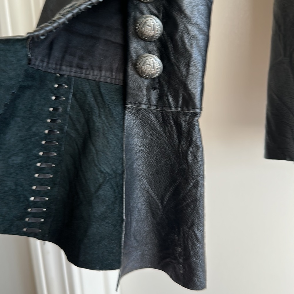 Leather jacket - Picture 12 of 17